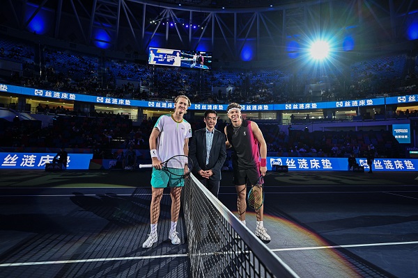 姆的关键出 姆的关键出